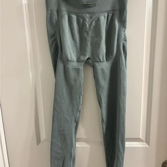 Bo + Tee Set - Picture 7 of 8